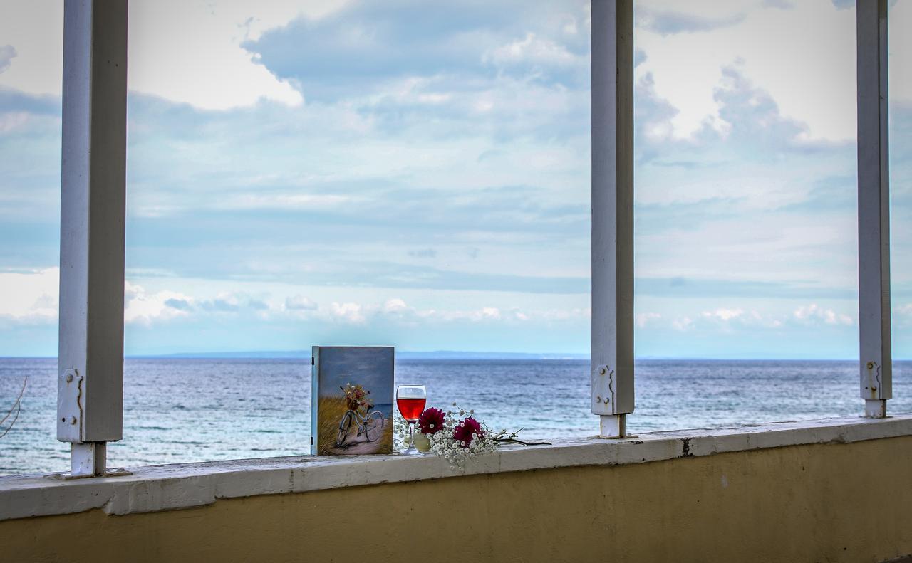 Pelagion II Sea Coral - Beachfront Holiday Home Κυψέλη Εξωτερικό φωτογραφία