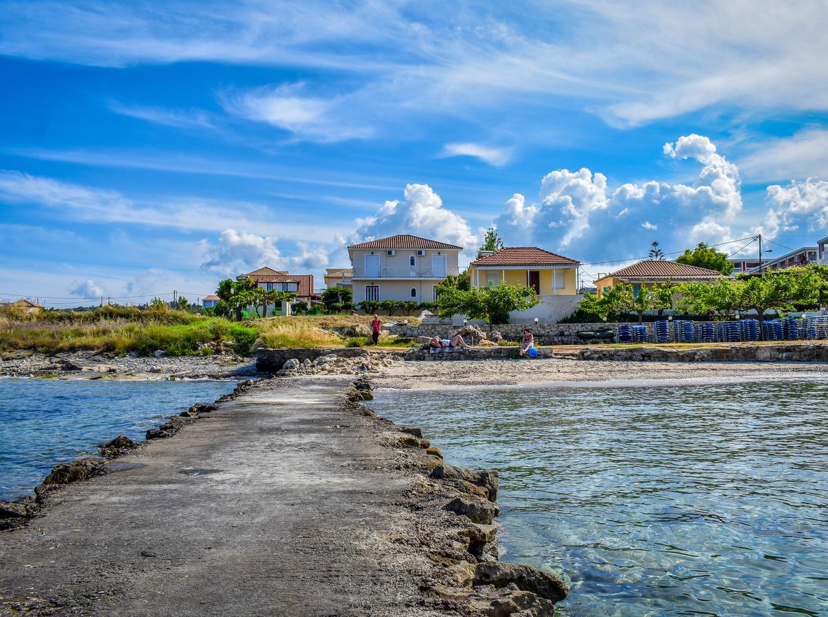 Pelagion II Sea Coral - Beachfront Holiday Home Κυψέλη Εξωτερικό φωτογραφία